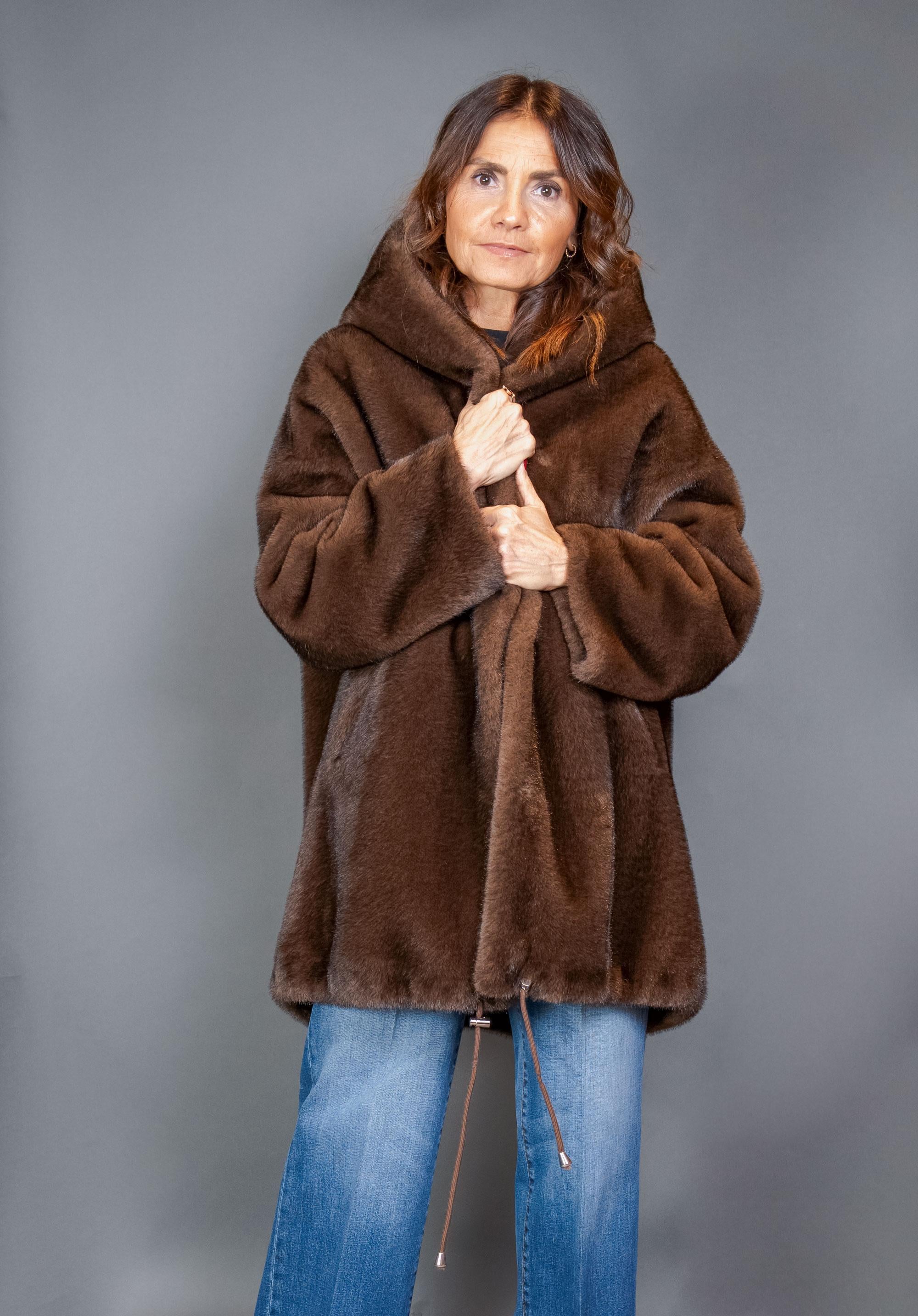 Pelliccia BULLY donna 7223 Testa di moro 7223 CAPPUCCIO BULLY