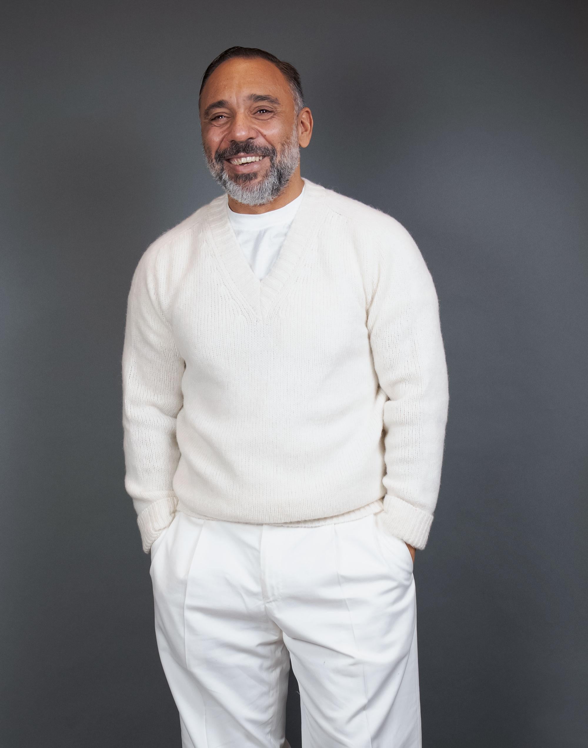 Maglione OFFICINE uomo 303 09 Bianco 303 09 007 MILK OFFICINE 