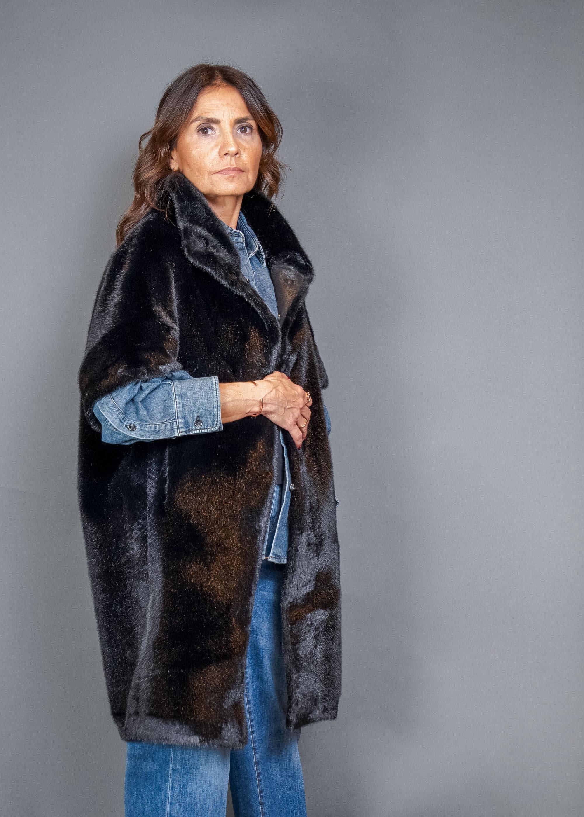 Pelliccia BULLY donna 7446 Nero<BR/> 7446 GILET N BULLY 